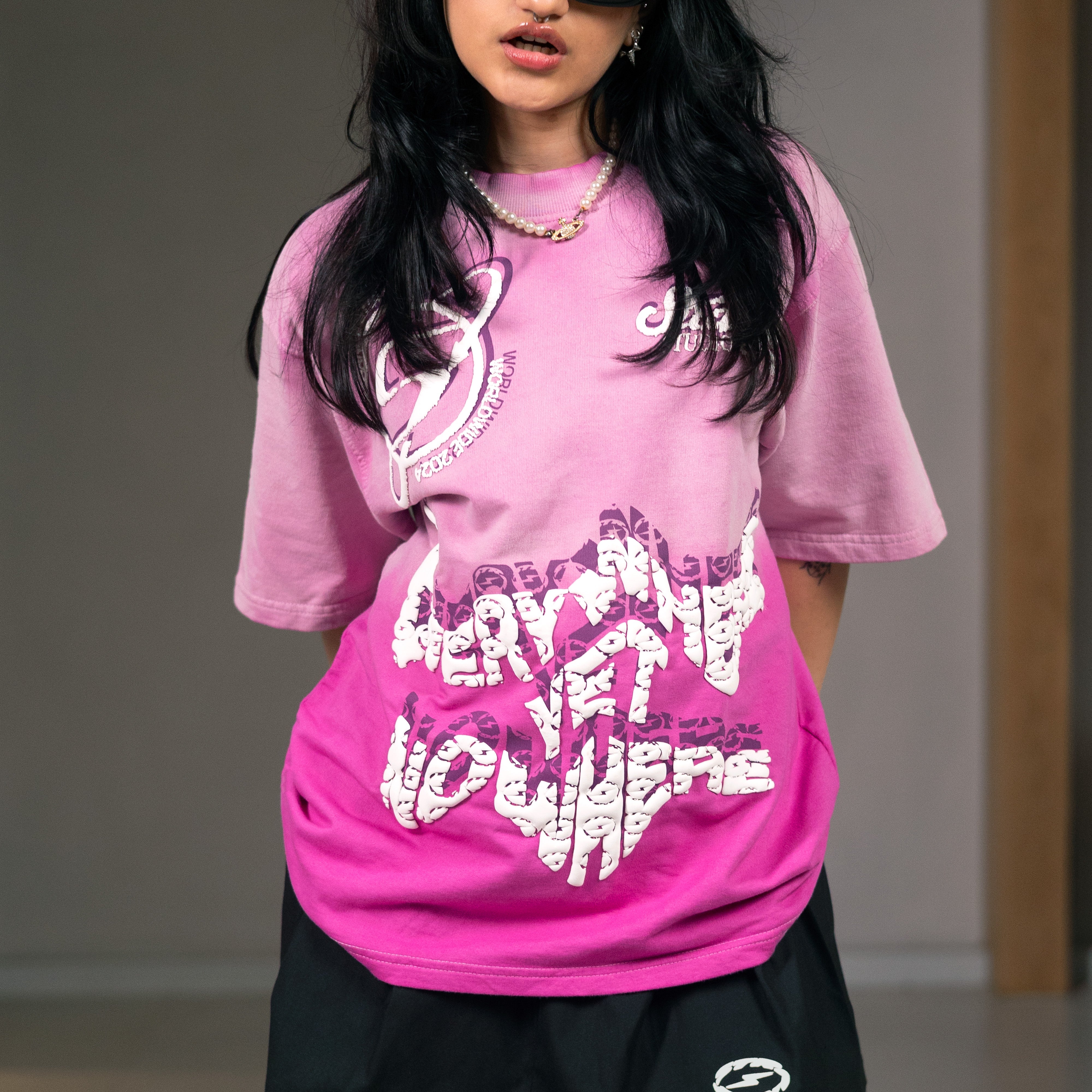 STRANGE-PINK EVERYWHERE TEE
