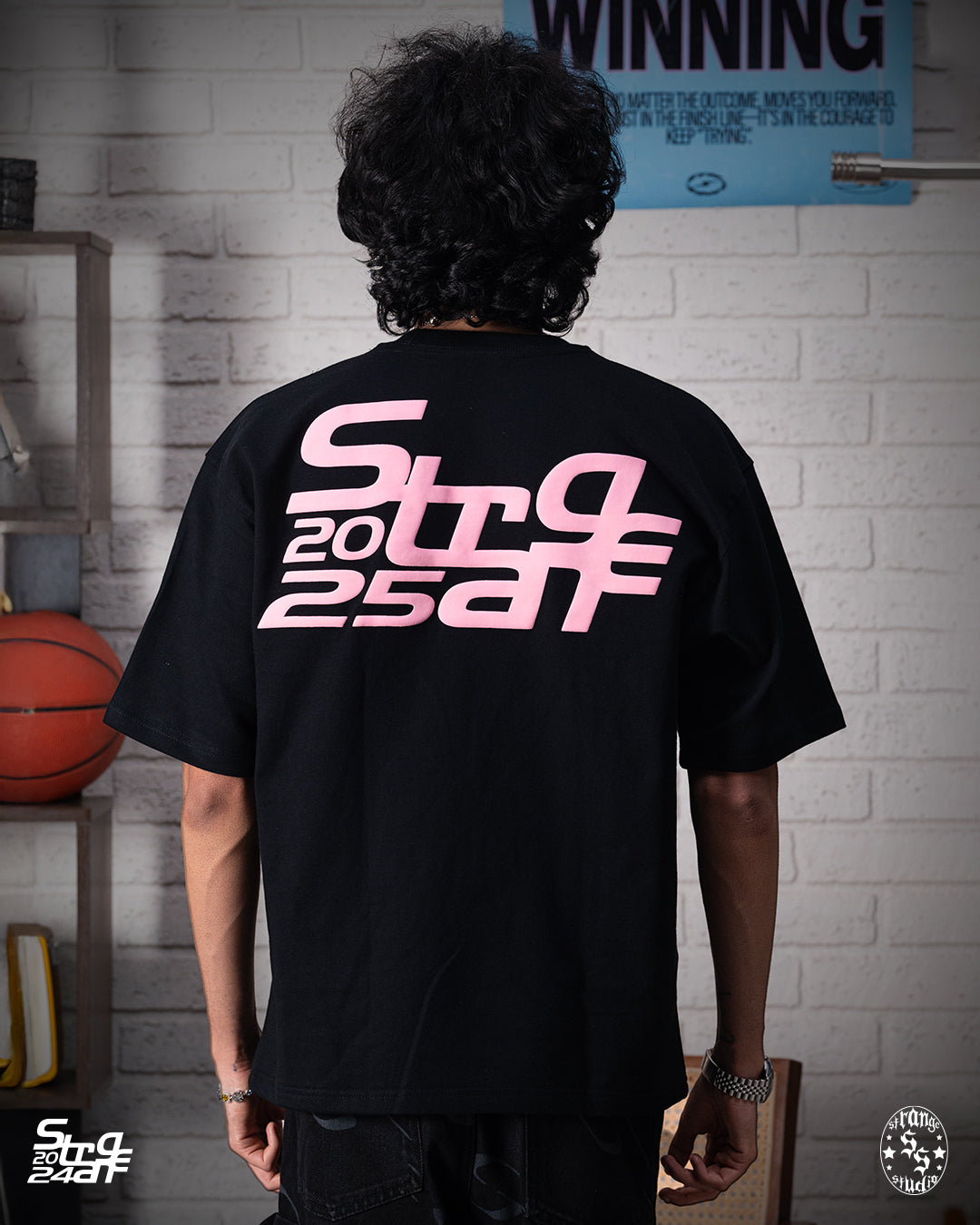 STRANGE-JERSEY TEE BLACK/SALMON